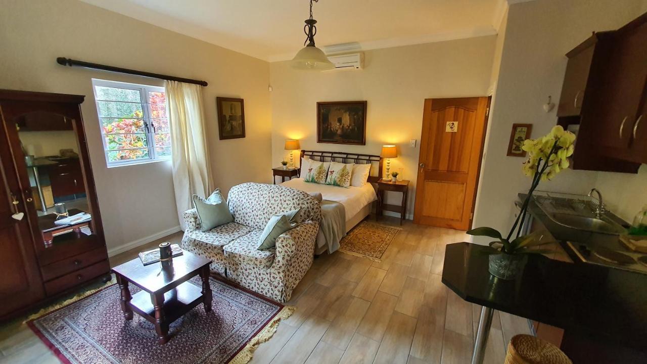 The Lazy Lizard Hotel เดอร์บัน ภายนอก รูปภาพ